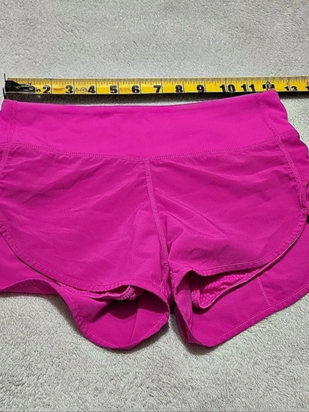 lululemon Speed Up Short 2.5" Athletic 4-way Stretch Vivid Plum Magenta XS/S